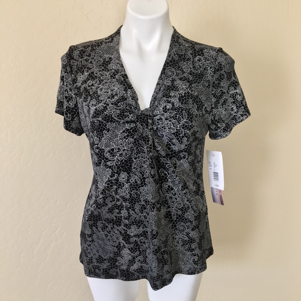 Half Moon Bay V-neck Short Sleeves Women Top - Large